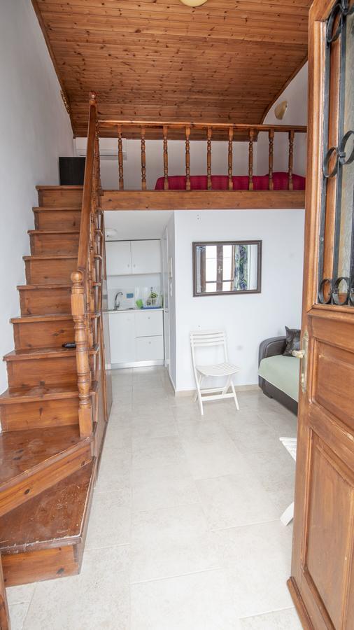 האלקי Roulas Apartments מראה חיצוני תמונה