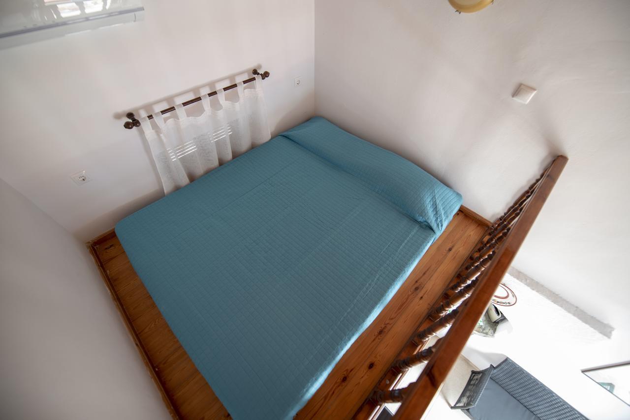 האלקי Roulas Apartments מראה חיצוני תמונה